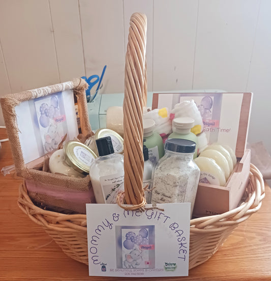 Personalized Mommy & Me Gift Basket (Having a Girl)